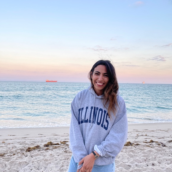 Meet your Posher, Dania - Picture 1 of 1